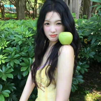 夏天19岁的肖像